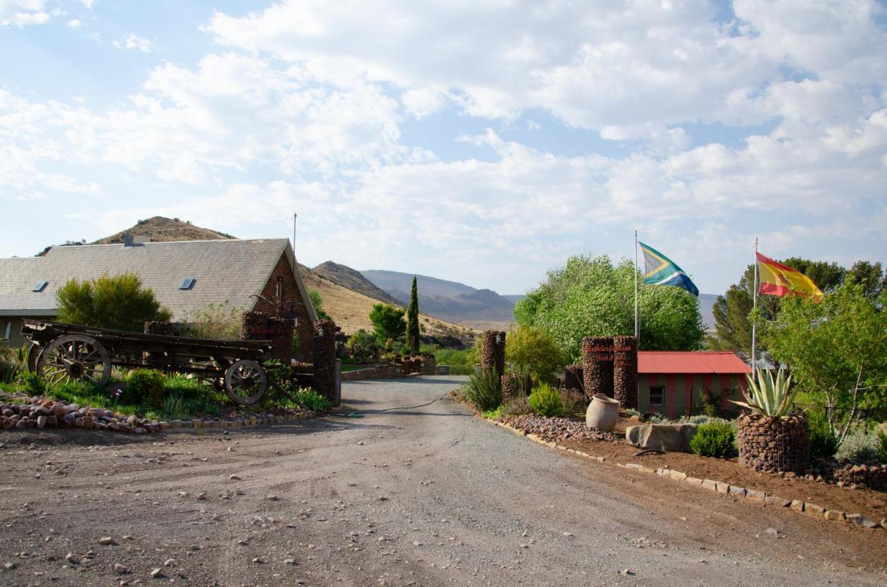Desert Dew Guest House Hutchinson Екстериор снимка